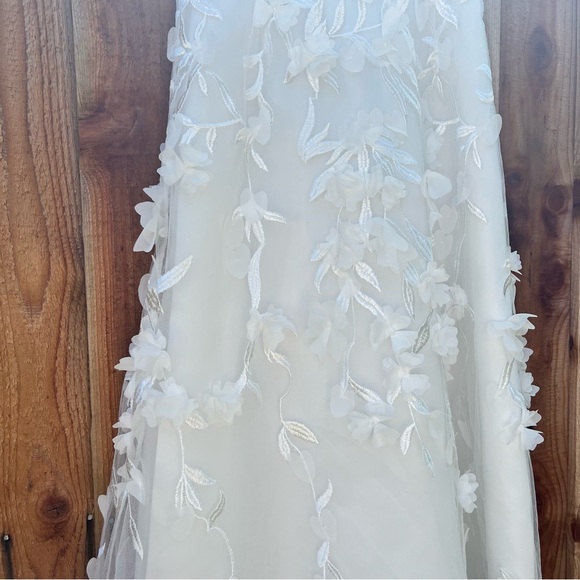 White Tulle 3D Floral Tie-Strap Bow Midi Dress - Picture 4 of 10